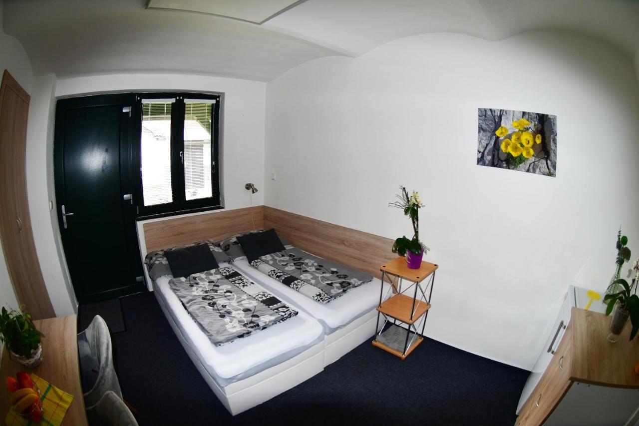 Na Utesu Apartment Jindřichŭv Hradec Exterior foto