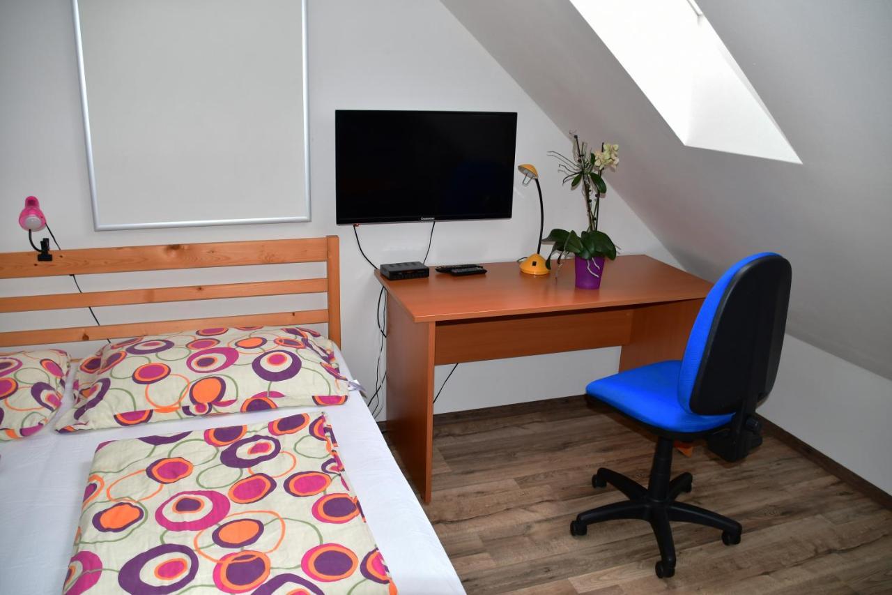 Na Utesu Apartment Jindřichŭv Hradec Exterior foto