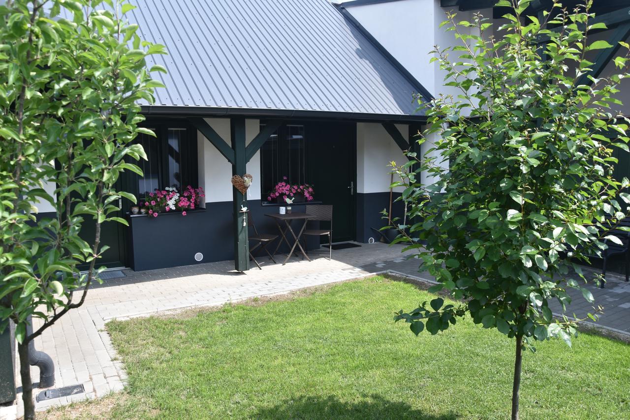 Na Utesu Apartment Jindřichŭv Hradec Exterior foto