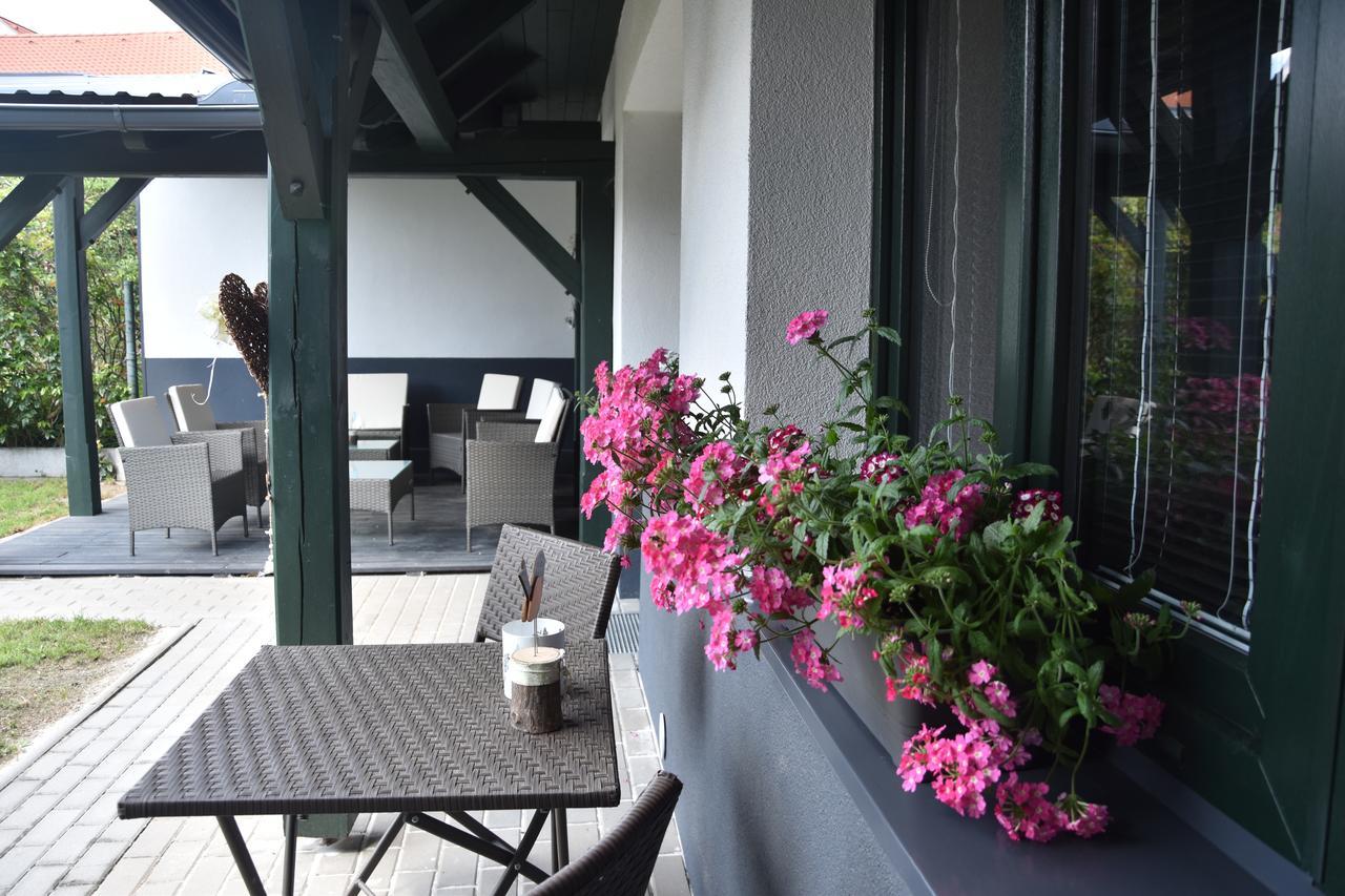 Na Utesu Apartment Jindřichŭv Hradec Exterior foto
